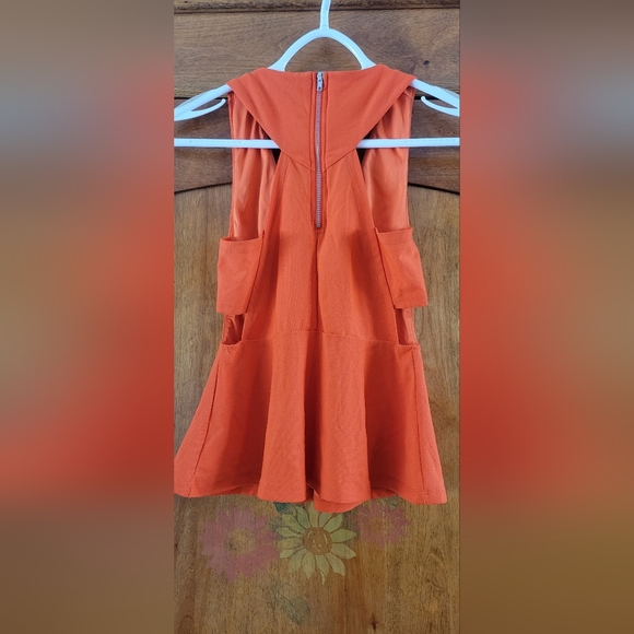 Womens Revamped tang top size small - Picture 3 of 4